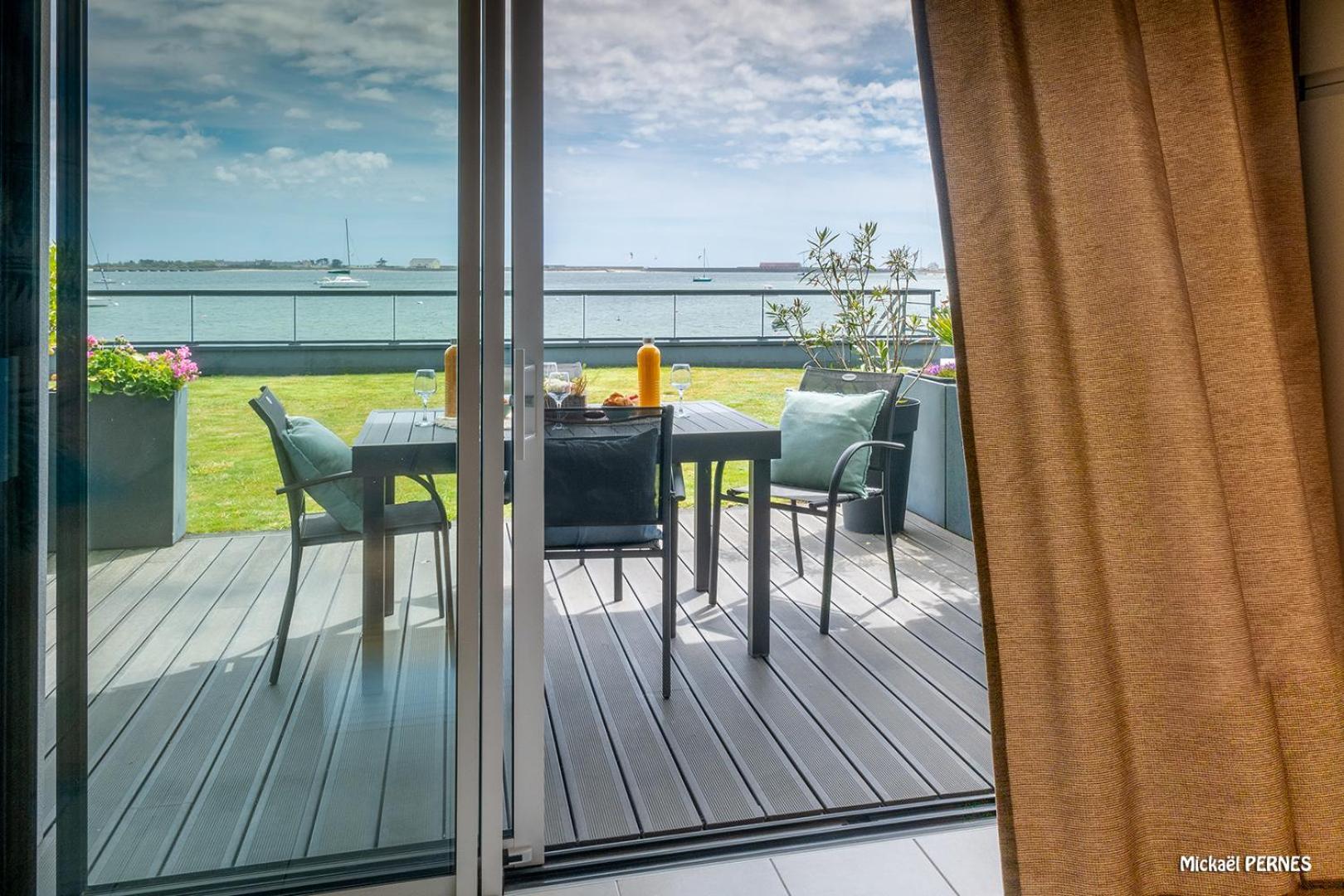 Apartment Seaview Apartment: Modern With Terrace And Parking Port-Louis