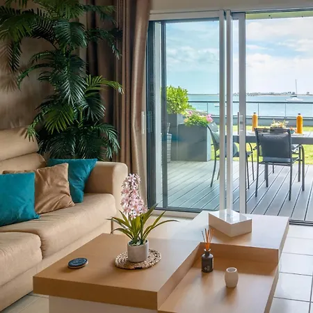 Ref 231 - Port-Louis Appartement Type 2 Pleine Vue Petite Mer Avec Terrasse, Parking Et Garage Dans Residence Recente Buitenkant foto